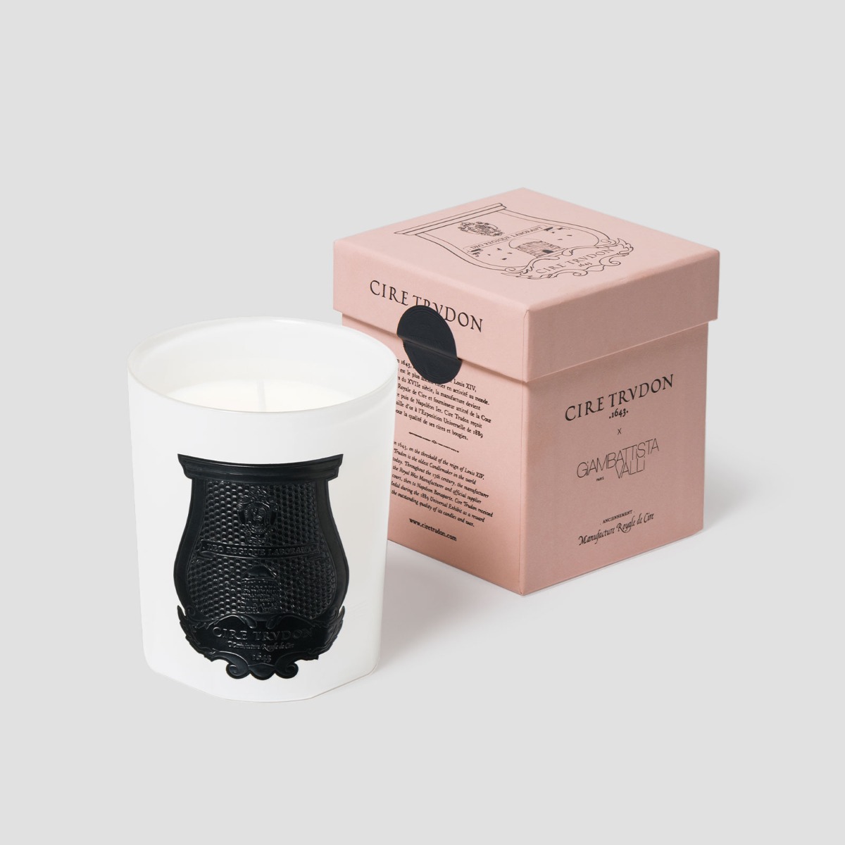The Classic Candle - Rose Poivrée