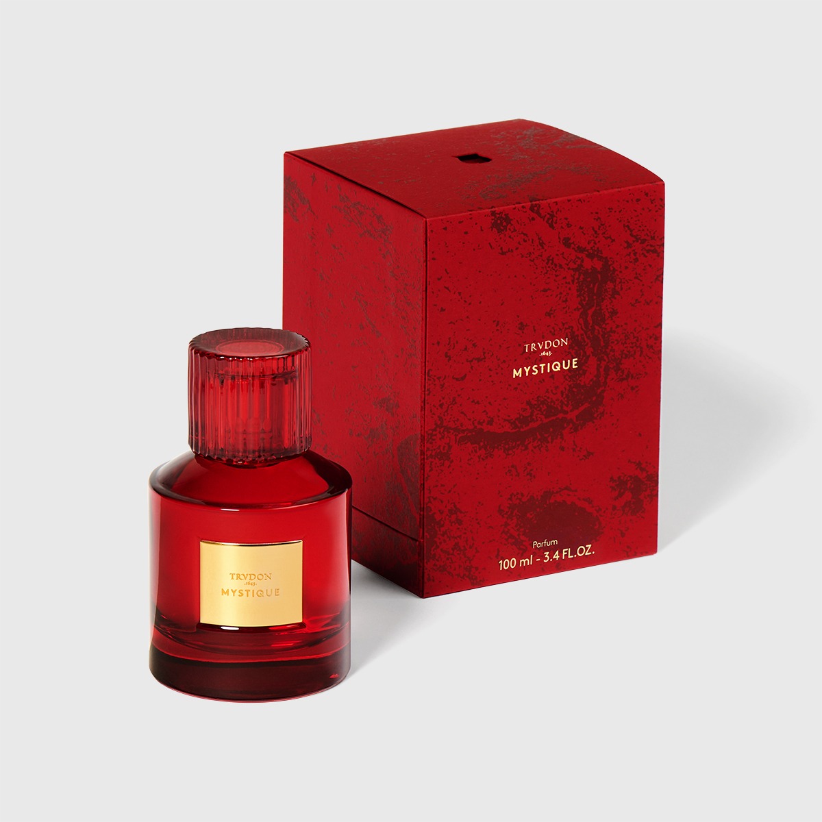 Picture of red perfume bottle and red packaging box